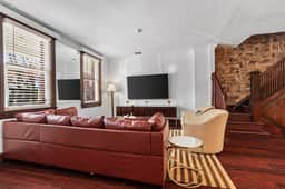 Abay/735 Park Rd NW - Image 4