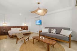 Playa King Studio - Rooftop Pool, Gym and Balcony - Image 2