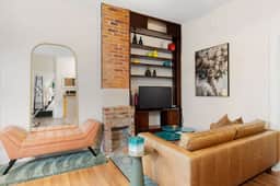 Chic 2-BR Loft Nestled Between Dupont & Logan - Image 3