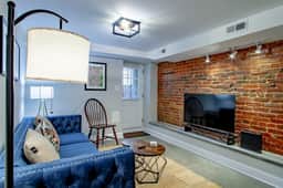 Lamb/822 Varnum St - Image 3