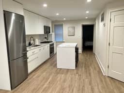 Bright Logan Circle 1b1b Terrace Level Apartment - Image 5