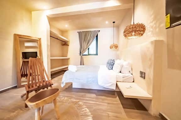 Local Tulum Living - Studio with Rooftop Pool - Image 1