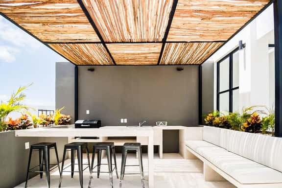 Mamitas Beach Getaway - Rooftop Pool and Kitchen - Image 1
