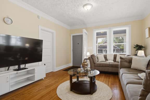 White/2304 Burke Ave - Image 1