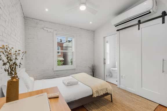 Golding/915 R St - Image 1