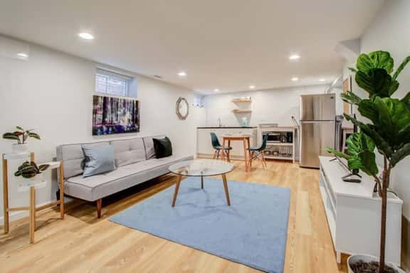 Alex/1748 TaylorSt - Image 1