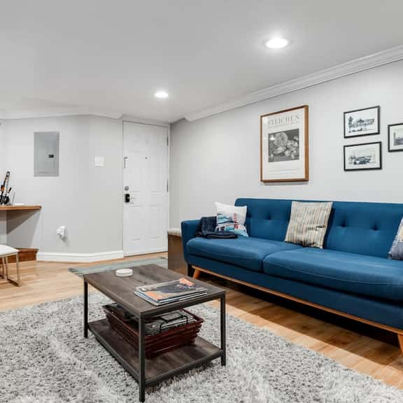Oberoi/104 R St - Image 1