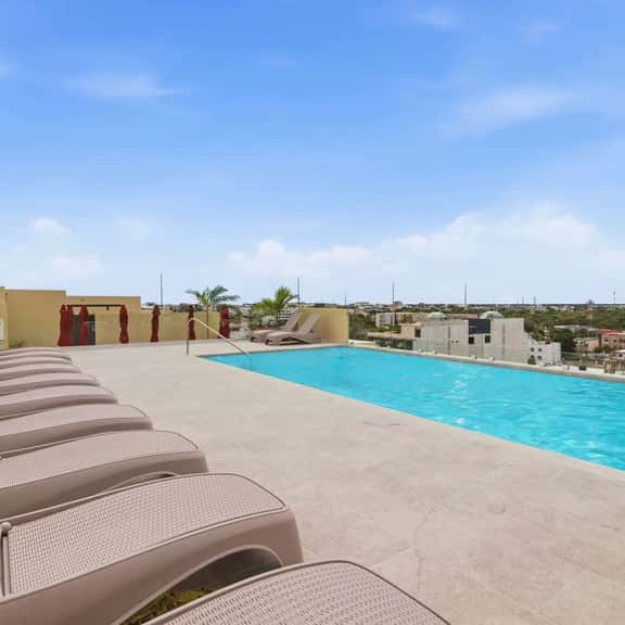 Playa King Studio - Rooftop Pool, Gym and Balcony - Image 1