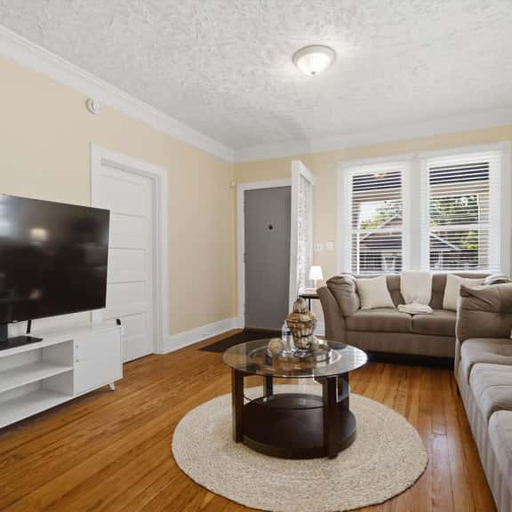 White/2304 Burke Ave - Image 1