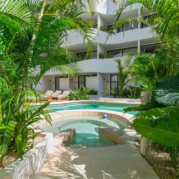 Spacious Jungle Retreat Near Beaches & Hotel Zone - Image 1