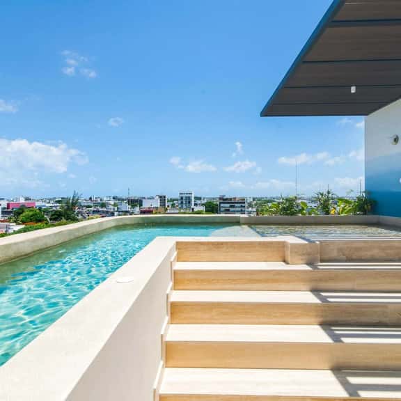 Art Inspired King Studio - Private Pool in Playa - Image 1