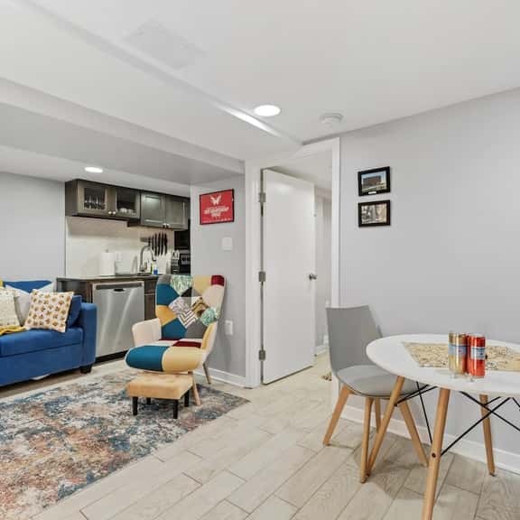 Ringger/814 Randolph - Image 1