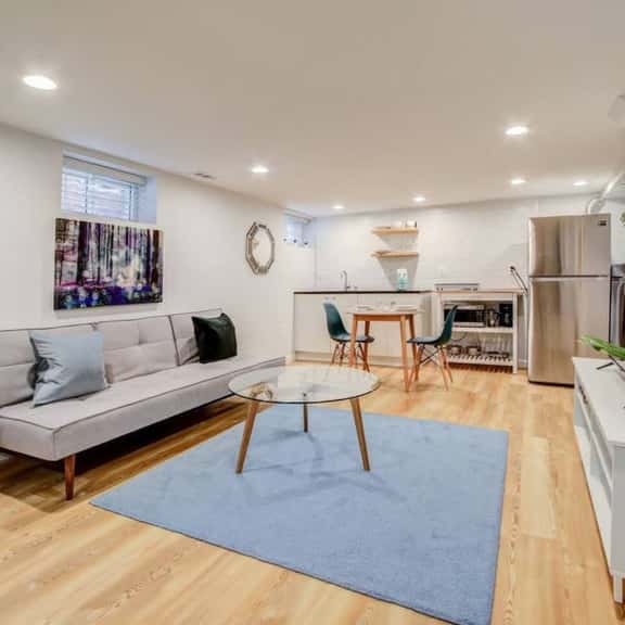 Alex/1748 TaylorSt - Image 1
