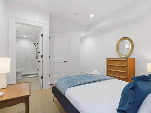 Wieg/1713 Q St NW - Image 2