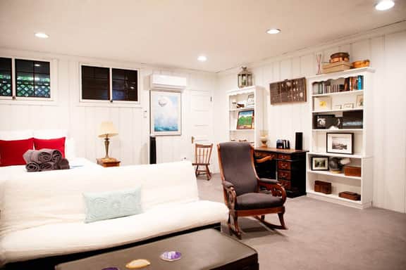 Merry/3833 Calvert - Image 3