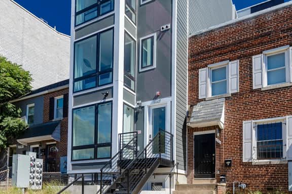 Wang/1724 H St #7 - Image 2
