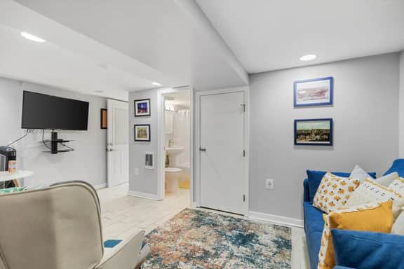 Ringger/814 Randolph - Image 2