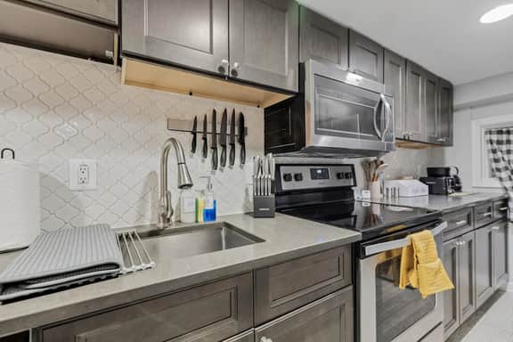 Ringger/814 Randolph - Image 5