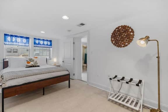 McBain/1601 D St NE - Image 2